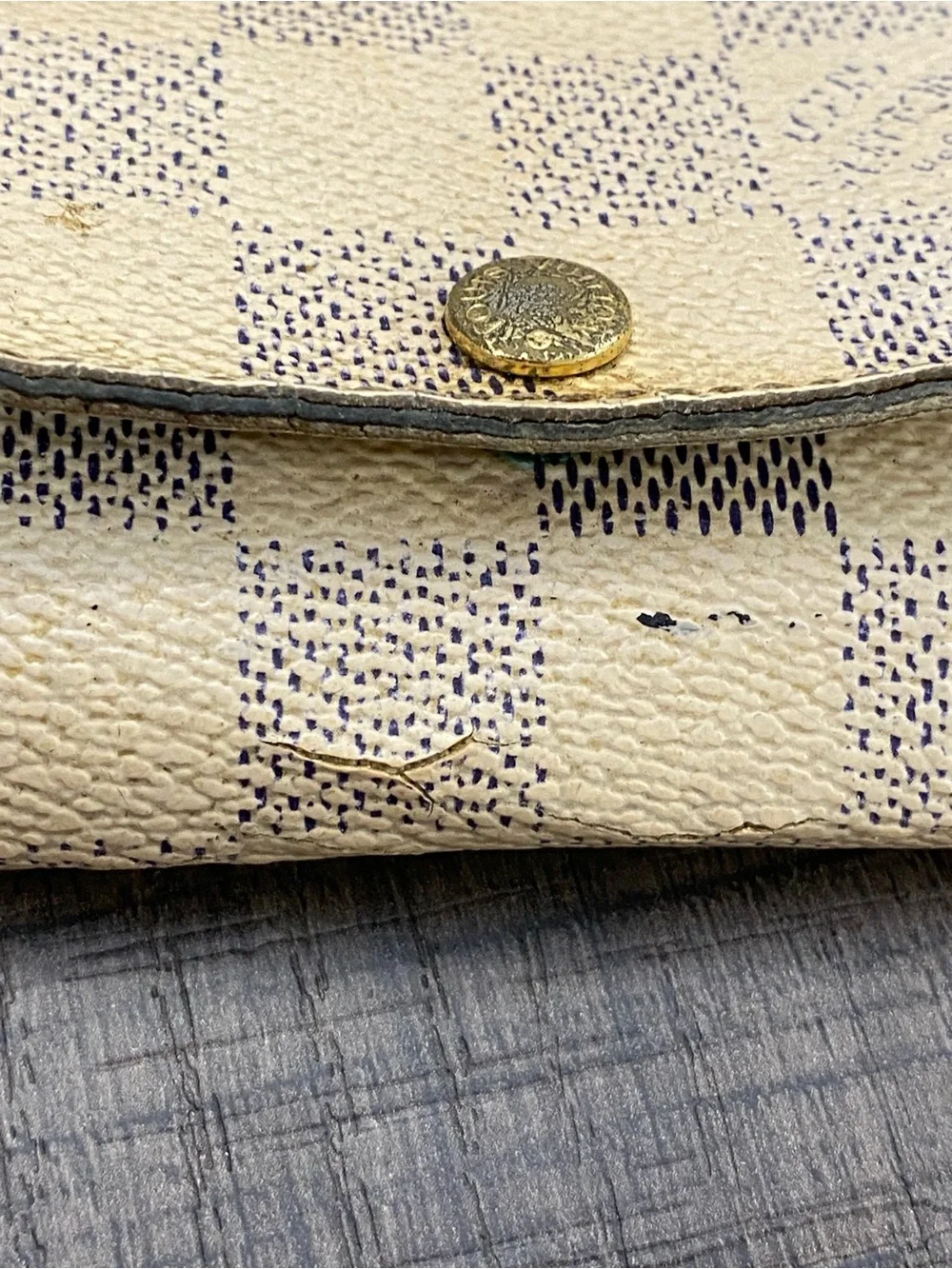 Louis Vuitton Daimer , off-white keychain, wallet, leather